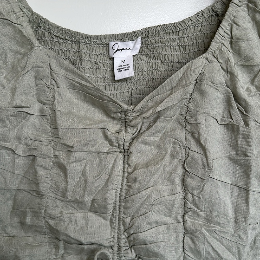 Japna Cinch Front Crop Top sz Medium Smock Back Off Shoulder Cap Sleeve Olive - Picture 8 of 13
